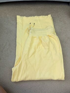 aerie Yellow wide leg sweatpants